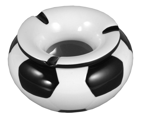 Sturmaschenbecher im Fussballdesign