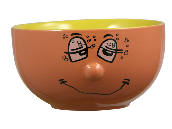 Müslischale mit lustigen Gesichtern in