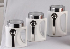 Vorratsdose aus Keramik und