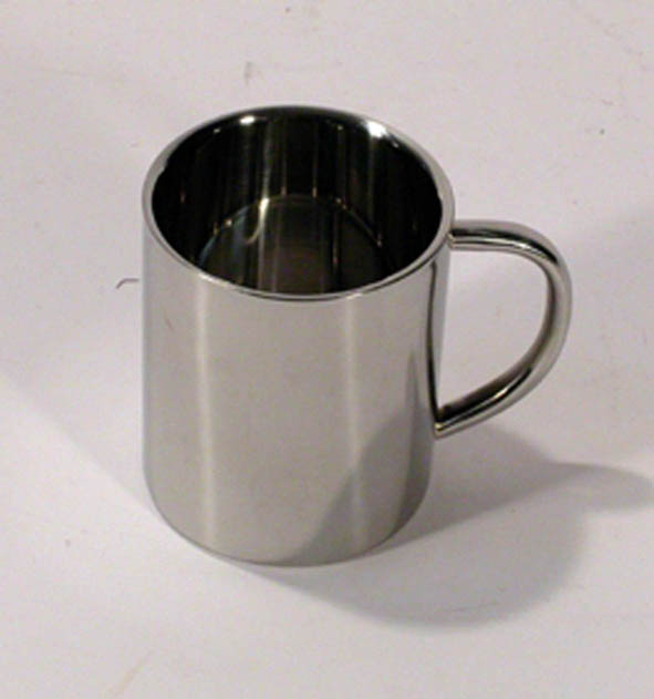 Kaffeebecher mit Henkel aus Edelstahl