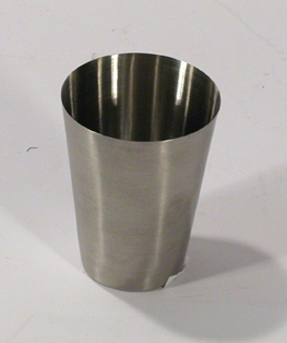 Becher aus rostfreiem Edelstahl in