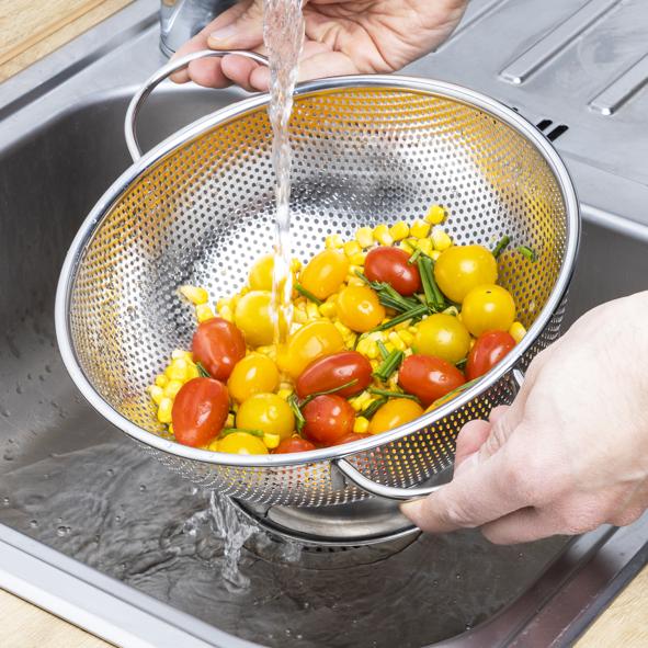 Salatseiher aus Edelstahl