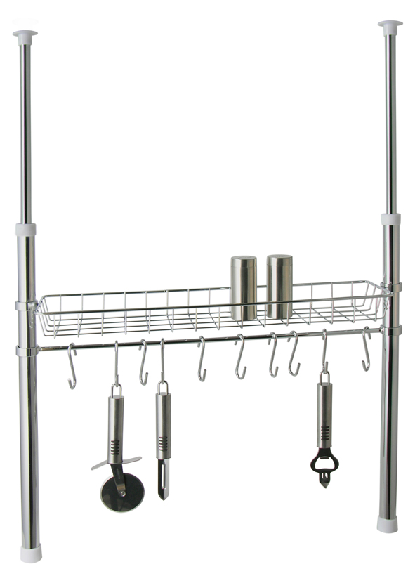 Teleskop-Küchenregal mit einem Korb