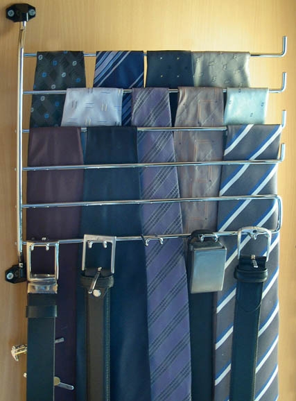 Schlips- und Gürtelhalter zum Aufhängen