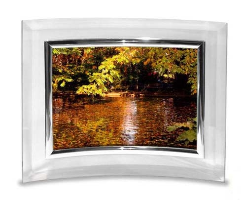 Bilderrahmen aus Glas mit silbernem Rand