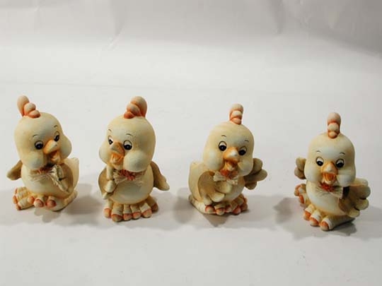 Küken aus Terrakotta