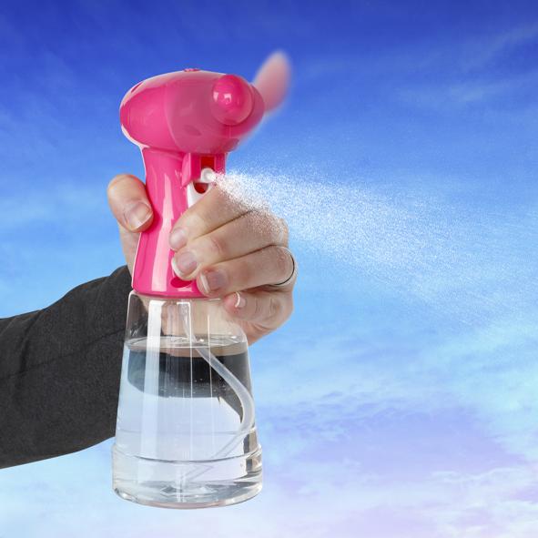 Mini-Ventilator mit Wassersprüher