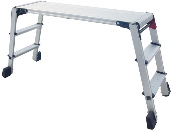Arbeits-Plattform mit 3 Stufen, aus Alu.