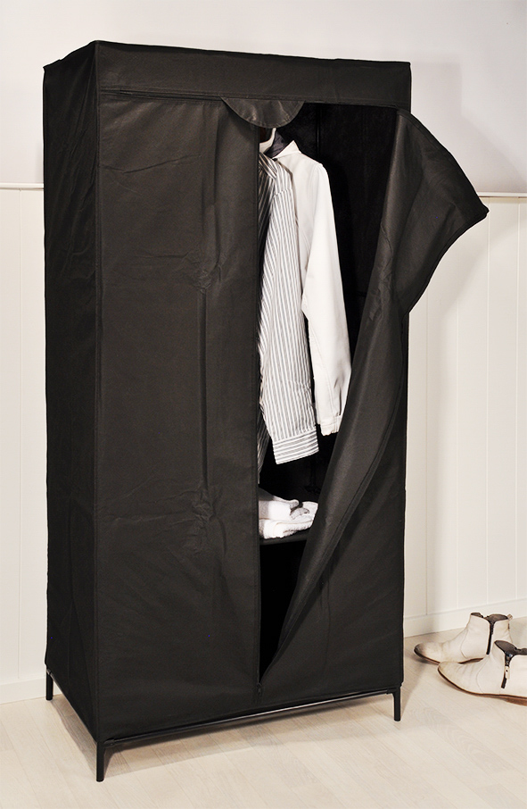 Kleiderschrank, schwarz