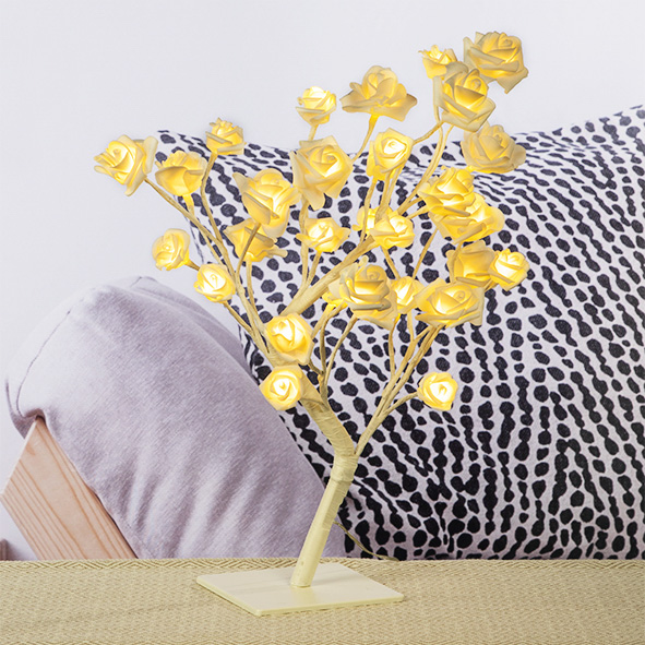 LED Rosenblütenbaum Weiß