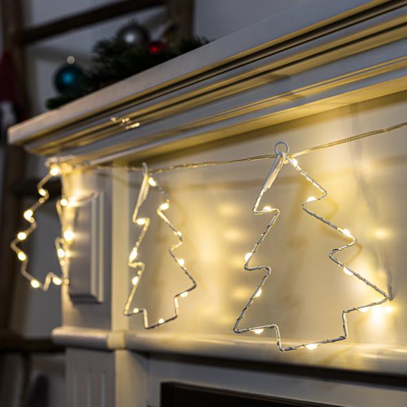 LED-Fensterlichterkette mit 8 Weihnachtsbäumen