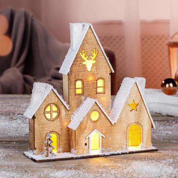 Holzhaus mit 6 warm weißen LEDs