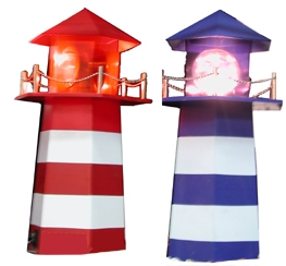 Leuchtturm aus Holz in 2 verschiedenen