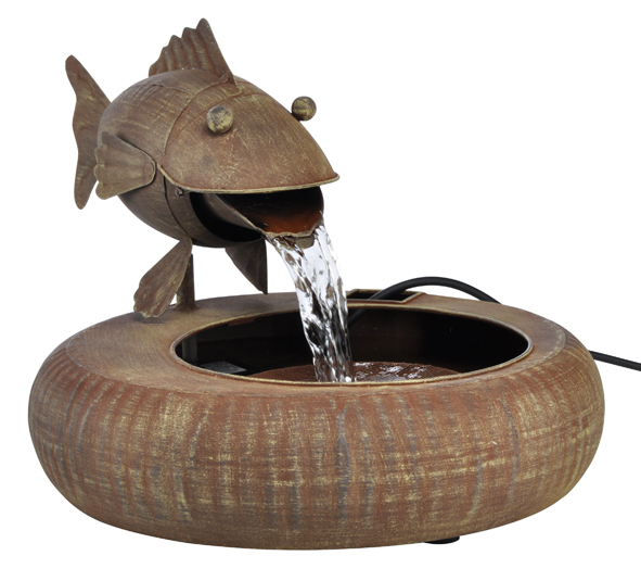 Metallbrunnen Fisch
