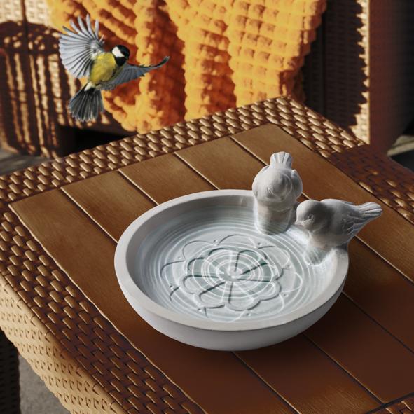 Vogeltränke aus Zement