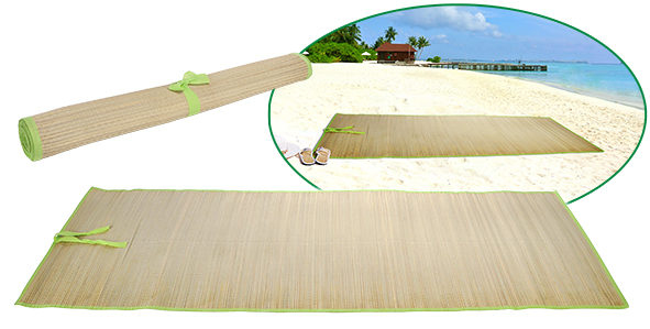 Strohstrandmatte auf Rolle