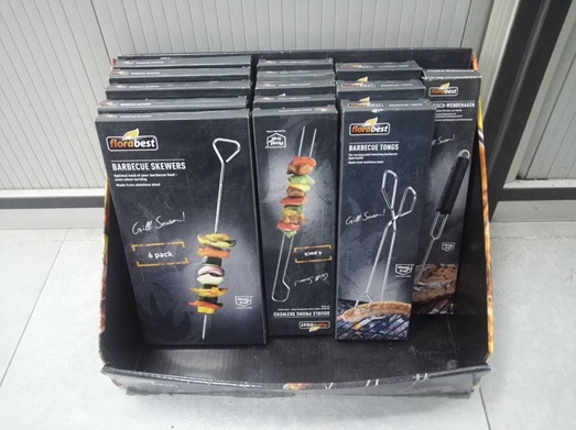 Grillbesteck im Display