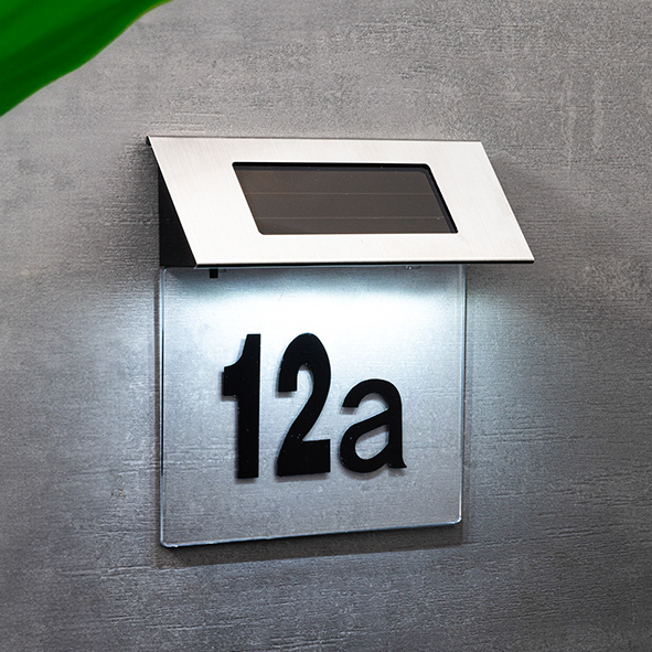 Solar Hausnummer mit LED-Beleuchtung