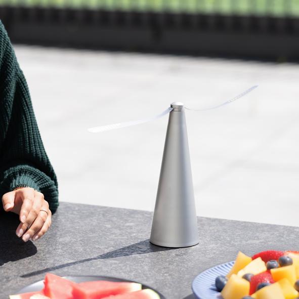 Fliegenventilator mit 2 Flügeln, silber