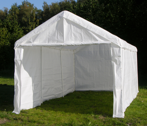 Carport aus PE in weiß