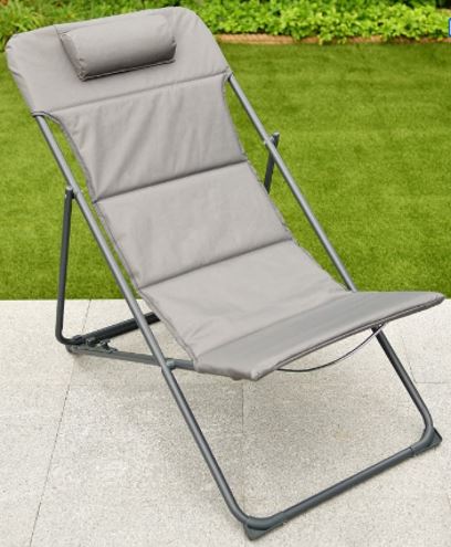 Liegestuhl mit Kopfkissen
