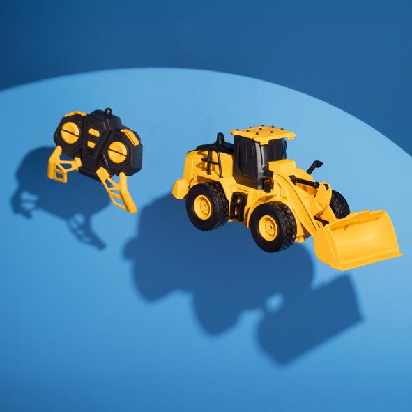 Ferngesteuerter Radlader 1:24 gelb