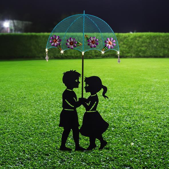 LED Solar Silhouette Kinder unter Schirm