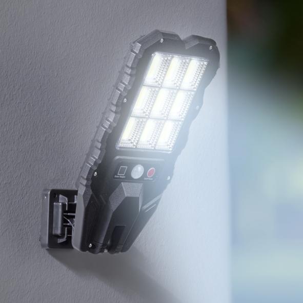 LED Solarstrahler mit Bewegungsmelder