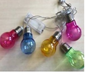 LED Lichterkette mit bunten Glühbirnen