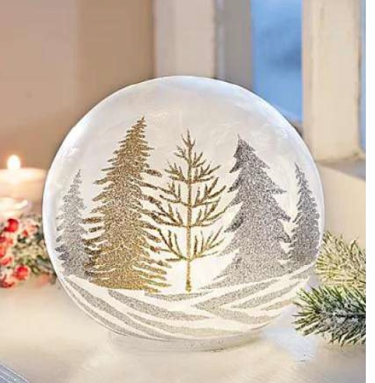 LED Glaskugel mit Weihnachtsmotiv