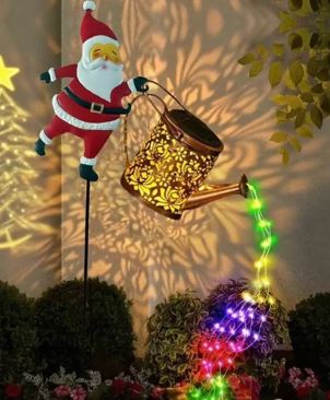 Gartenstecker Weihnachtsmann mit LED-Gießkanne