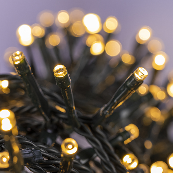 LED Lichterkette mit Sterneneffekt