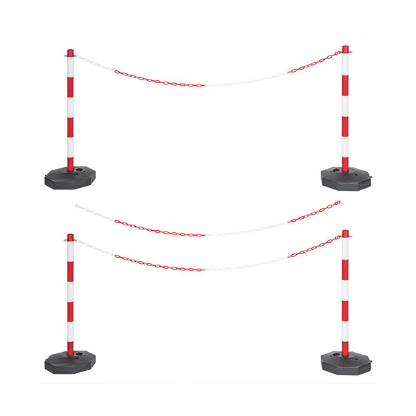 Absperrpfosten mit Kette