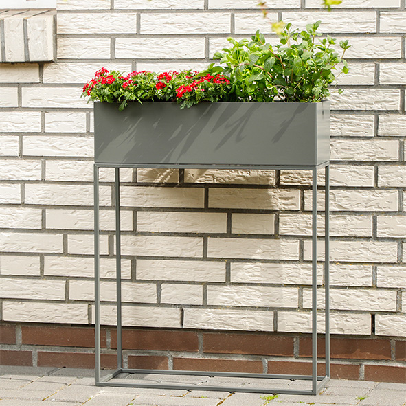 Pflanzkasten / Blumenbeet