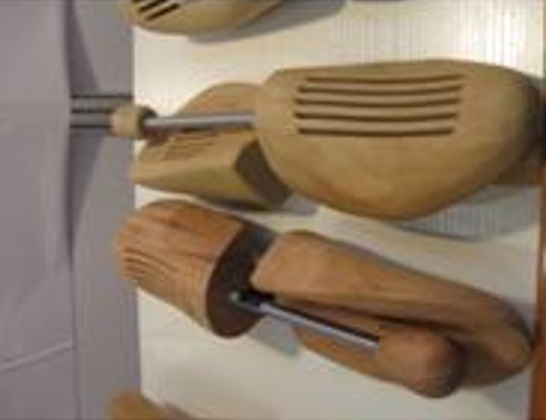 Schuhspanner aus Zedernholz