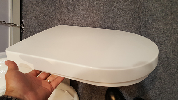 WC- Sitz aus Duroplast