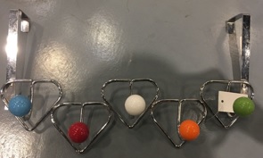 Türhakenleiste mit Haken in Herzform