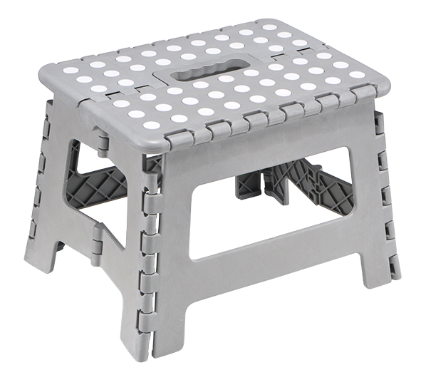 Klapptritt aus Plastik