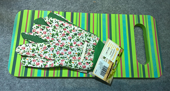 Kniekissen mit Gartenhandschuhe