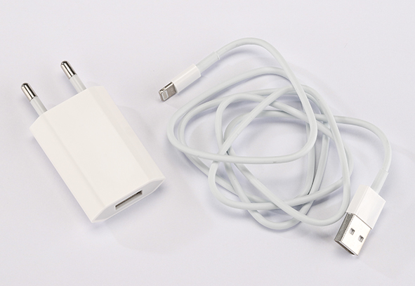 USB-Steckdosen-Adapter