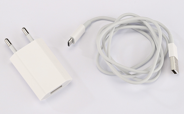 USB-Steckdosen-Adapter