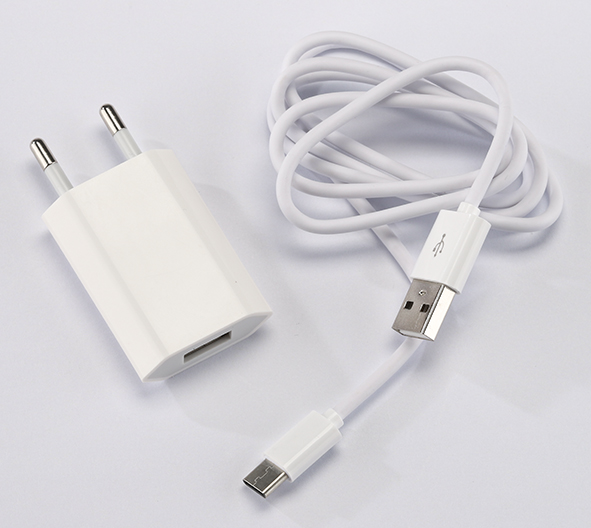 USB-Steckdosen-Adapter
