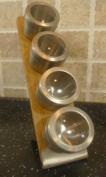 Vorratdosen für Gewürze am Bambushalter, 4er Set