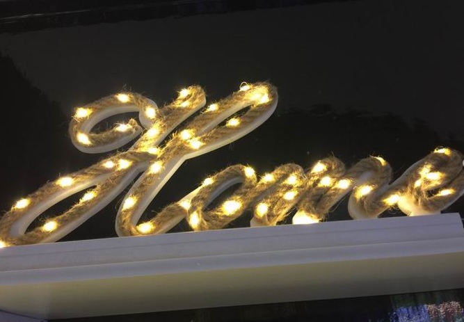 LED Schriftzug "Home"