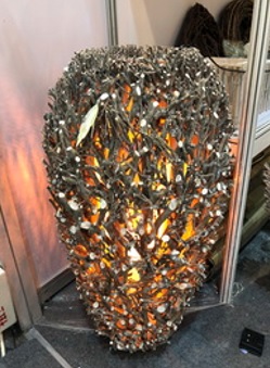 LED-Gartendeko aus Holz