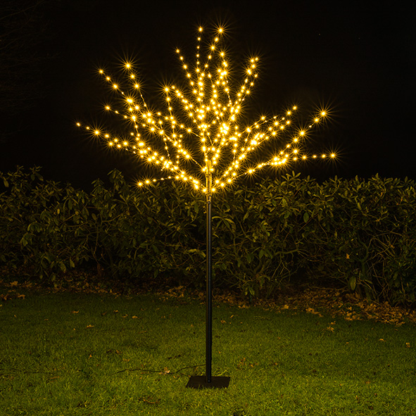 LED Lichterbaum mit 370 warm weißen LED