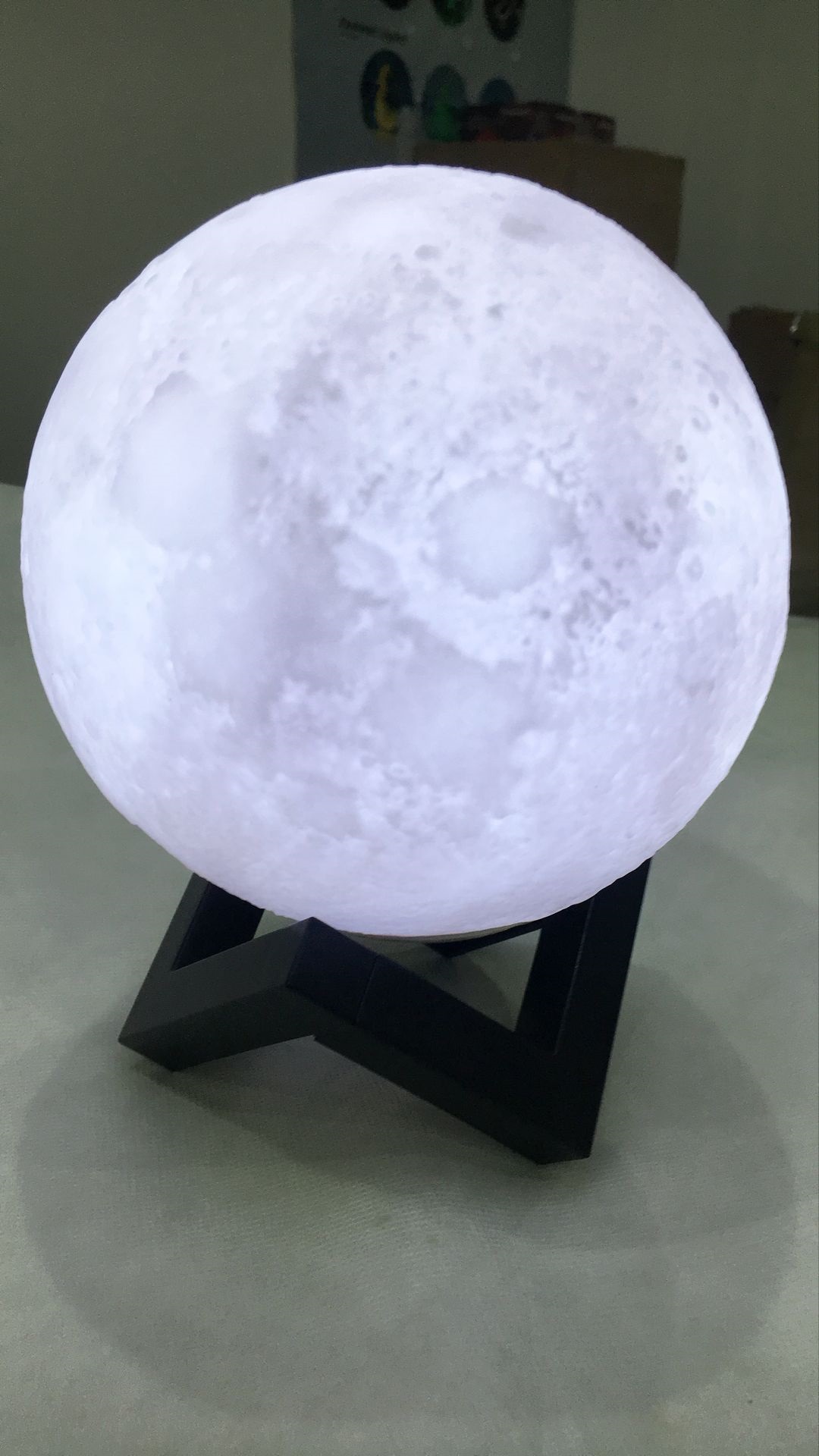 LED Mond-Lampe