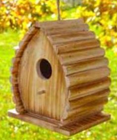 Vogelnisthaus aus Holz