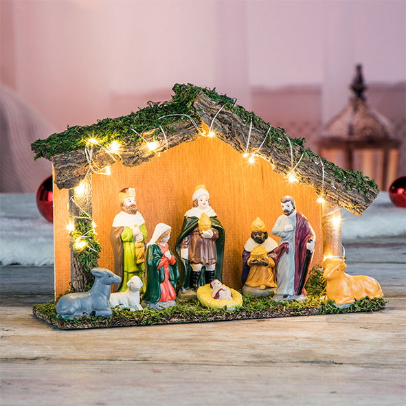 Weihnachtskrippe mit 9 Figuren