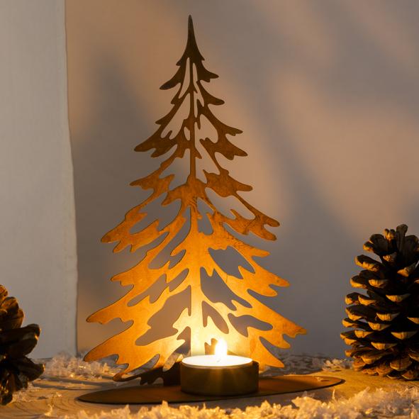 Kerzenhalter im Tannenbaumdesign
